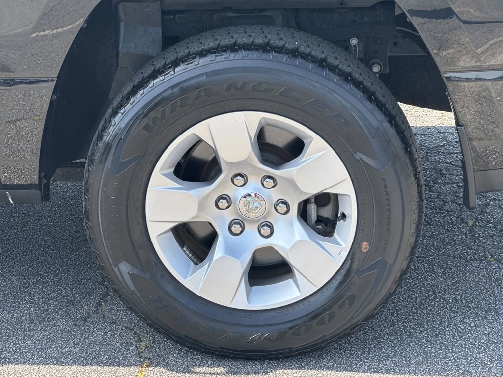 Used 2022 RAM 1500 Big Horn AWD/4WD image 16