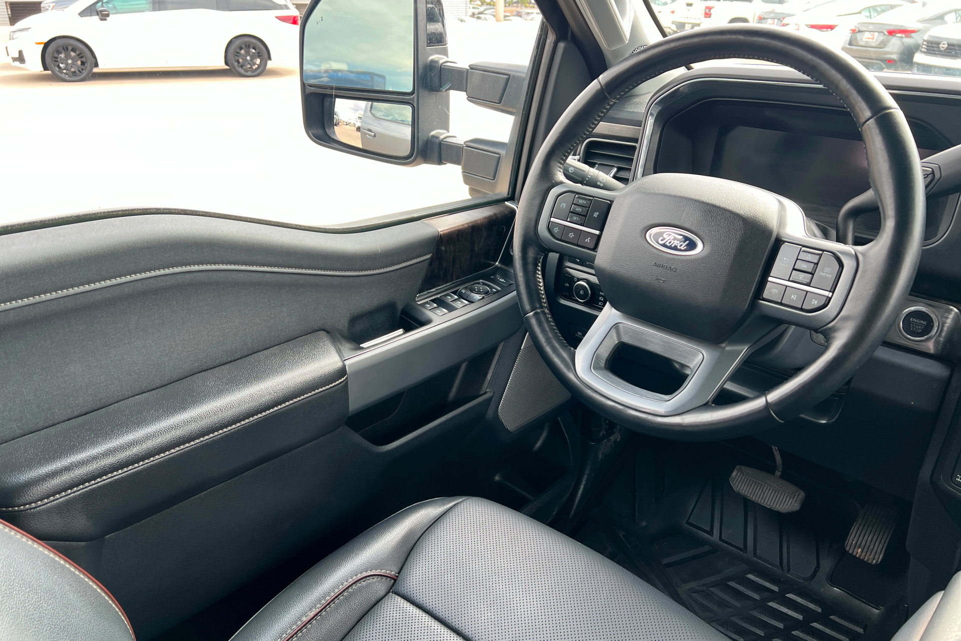 Used 2024 Ford F350 Lariat AWD/4WD image 12