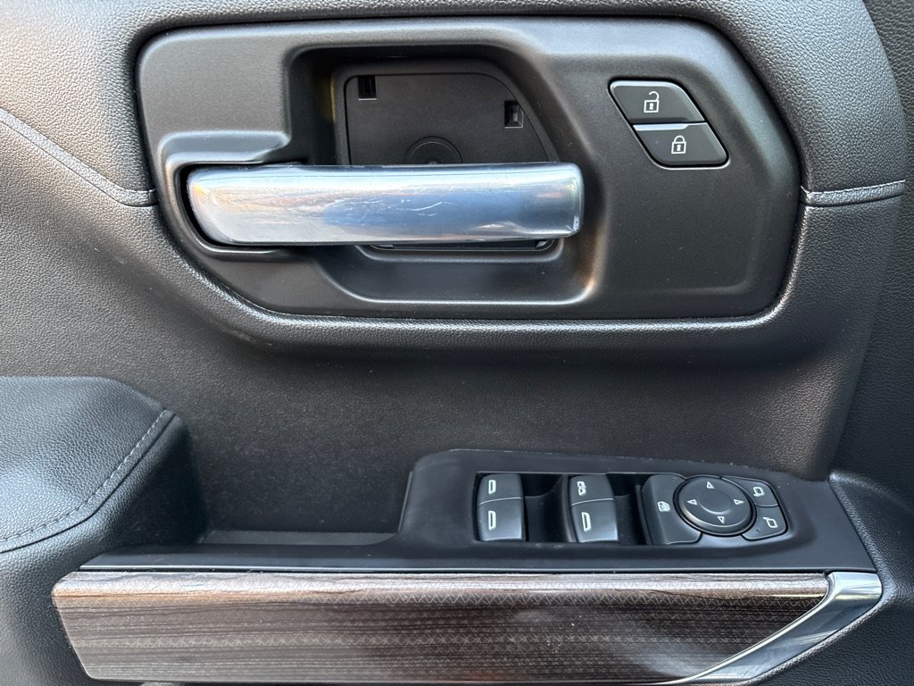 Used 2020 Chevrolet Silverado 1500 LT AWD/4WD image 16