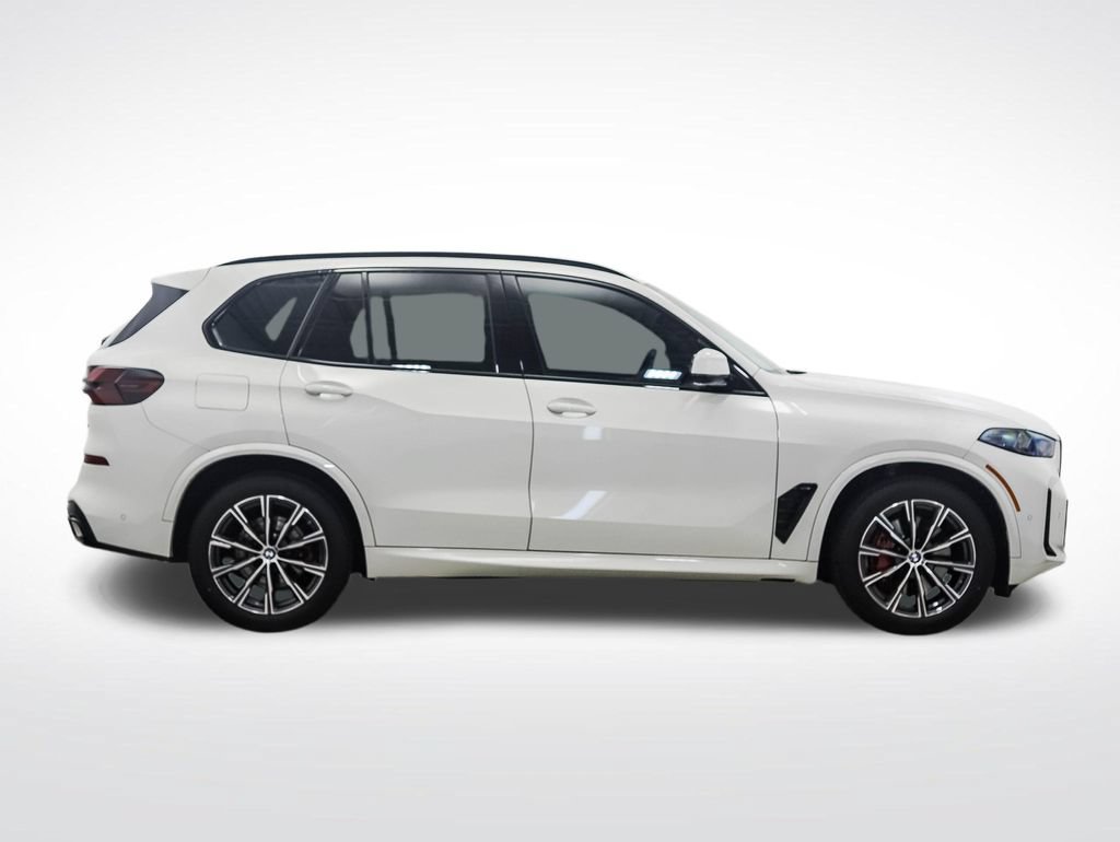 Certified 2024 BMW X5 xDrive40i w/ M Sport Package AWD/4WD image 6