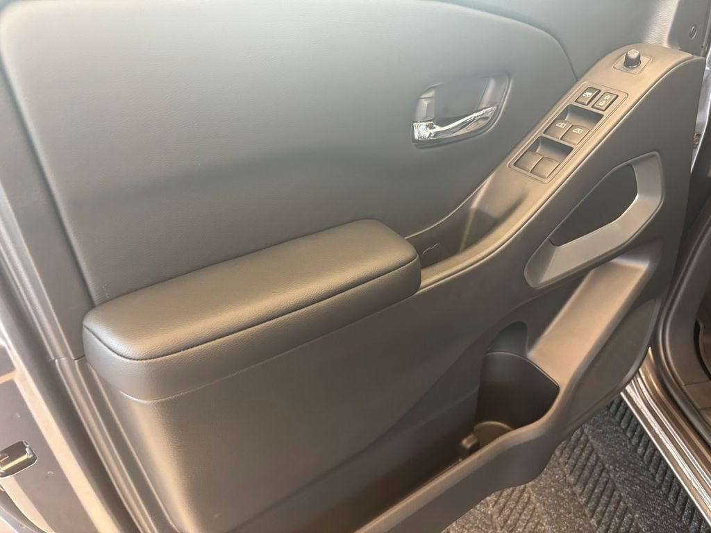 New 2026 Nissan Frontier SV w/ Tow Package image 12