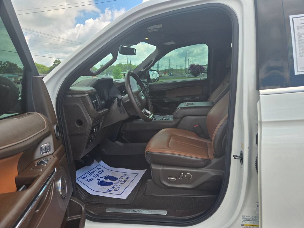 Used 2024 Ford Expedition King Ranch AWD/4WD image 7