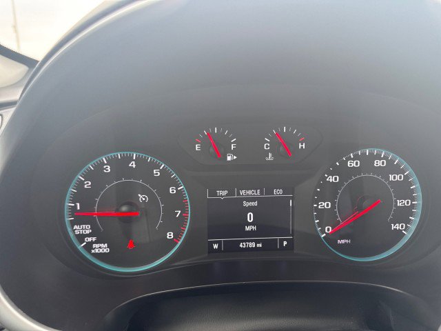 Used 2025 Chevrolet Malibu LT image 5