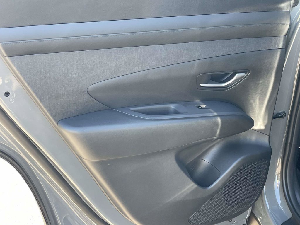New 2026 Hyundai Tucson SEL FWD image 28