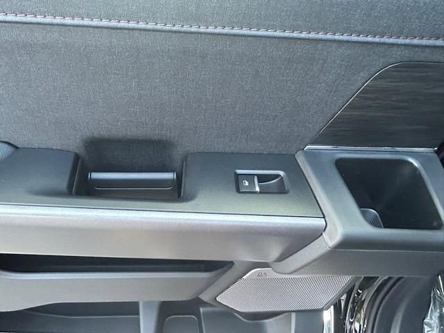 New 2025 Ford F150 Lariat w/ Equipment Group 502A High image 33