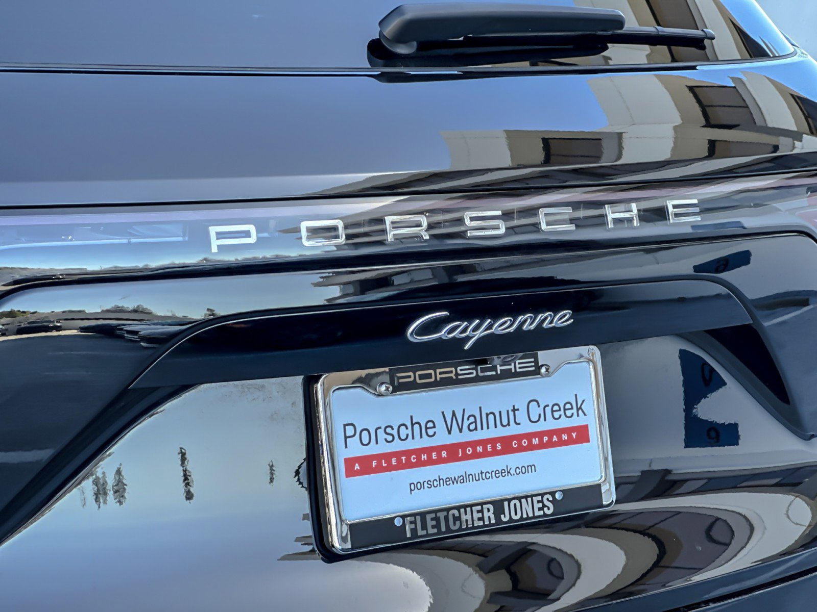 Used 2023 Porsche Cayenne image 27