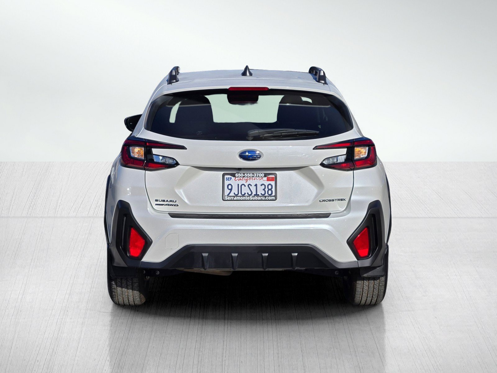 Used 2024 Subaru Crosstrek 2.0i Premium AWD/4WD image 5