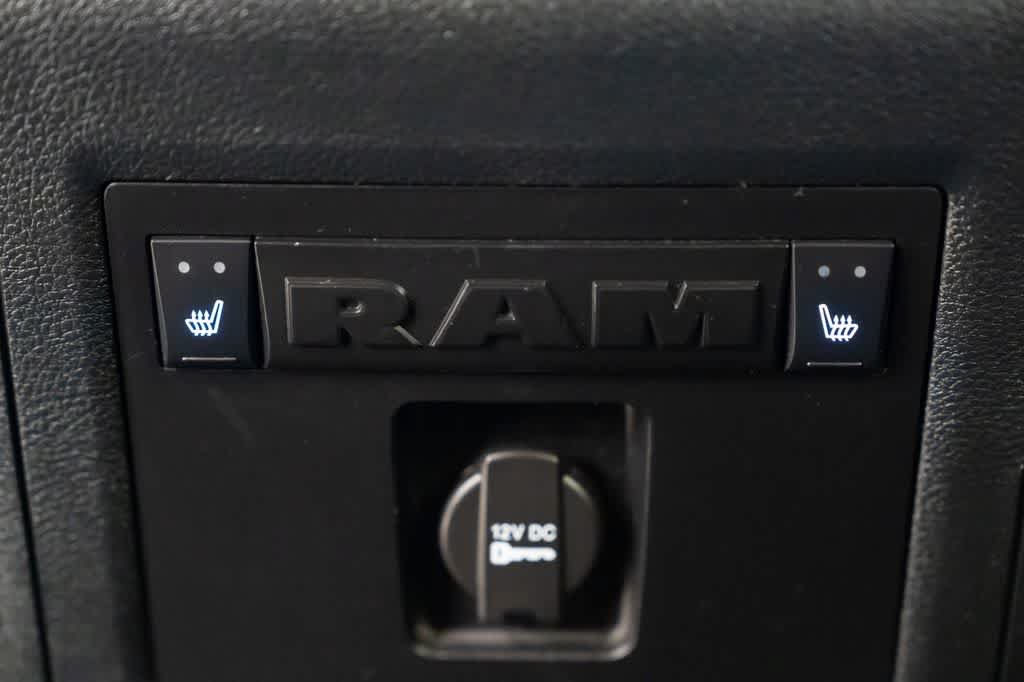 Used 2016 RAM 2500 Laramie w/ Convenience Group AWD/4WD image 9