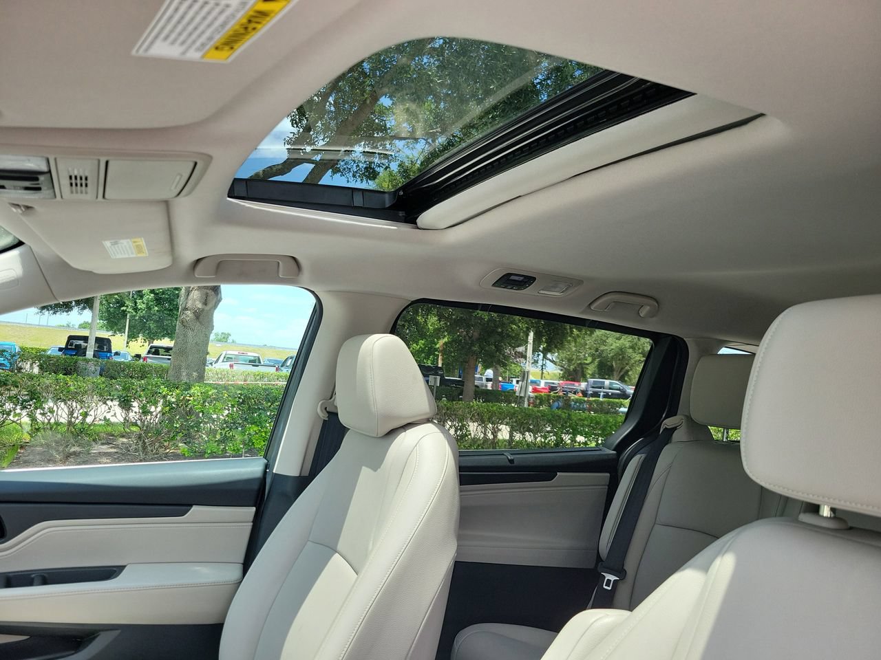 Used 2025 Honda Odyssey EX-L image 18