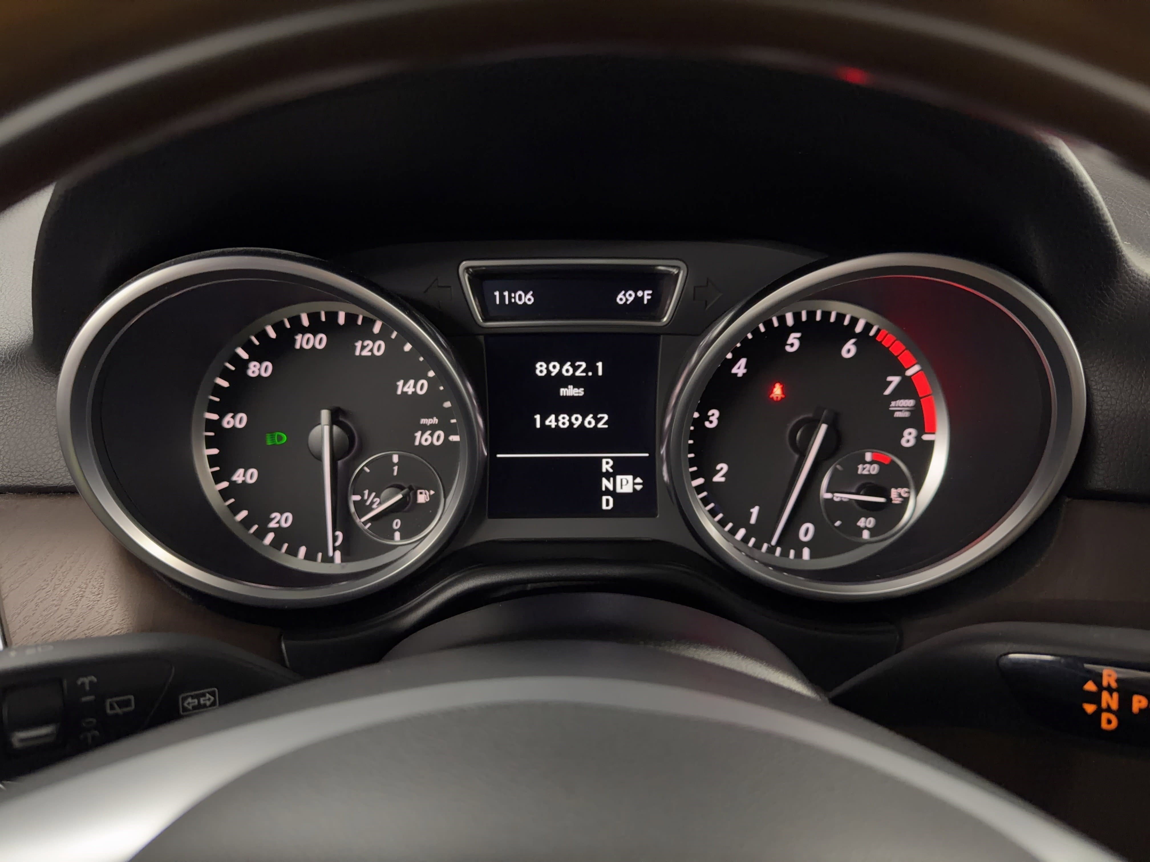 Used 2012 Mercedes-Benz ML 550 4MATIC image 26