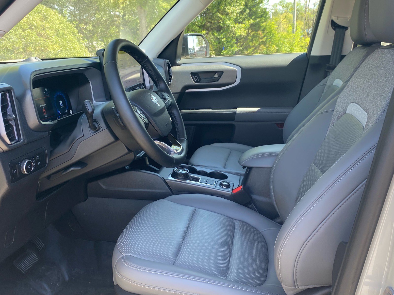 Certified 2025 Ford Bronco Sport Badlands w/ Badlands Tech Package AWD/4WD image 15