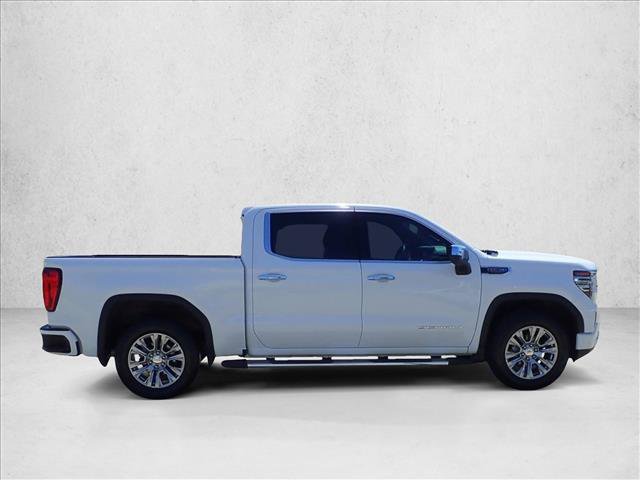 Used 2023 GMC Sierra 1500 Denali AWD/4WD image 4