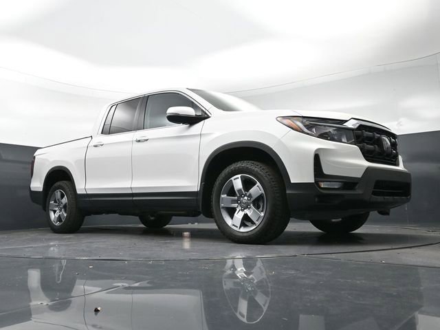 Certified 2025 Honda Ridgeline RTL image 52