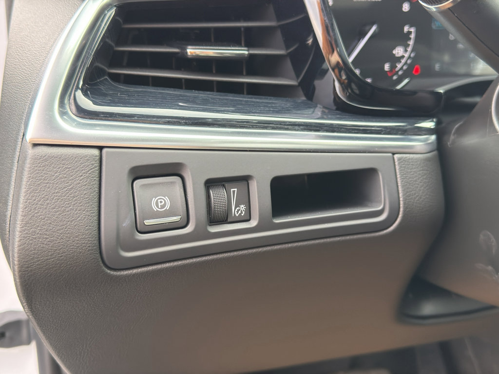 Used 2024 Cadillac XT5 Premium Luxury w/ LPO, Floor Liner Package image 16