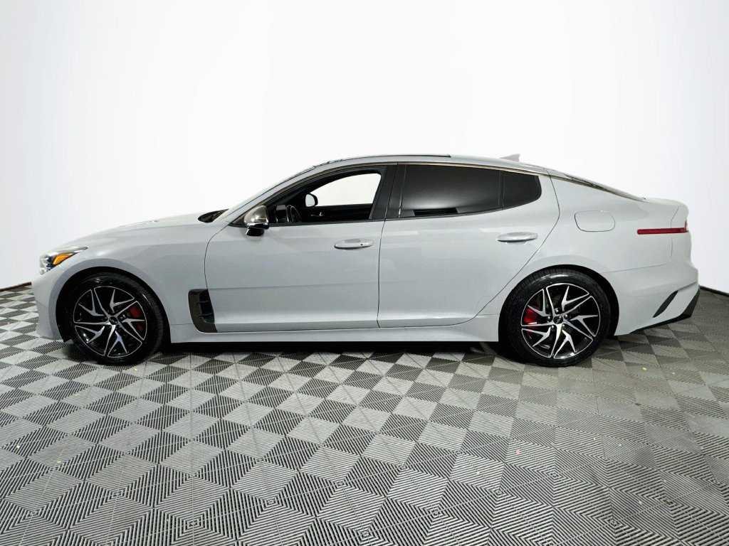 Used 2022 Kia Stinger GT-Line w/ Sun & Sound Package AWD/4WD image 4