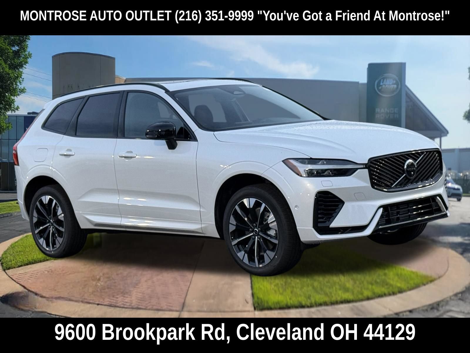 New 2026 Volvo XC60 T8 Plus w/ Climate Package PRO AWD/4WD image 8