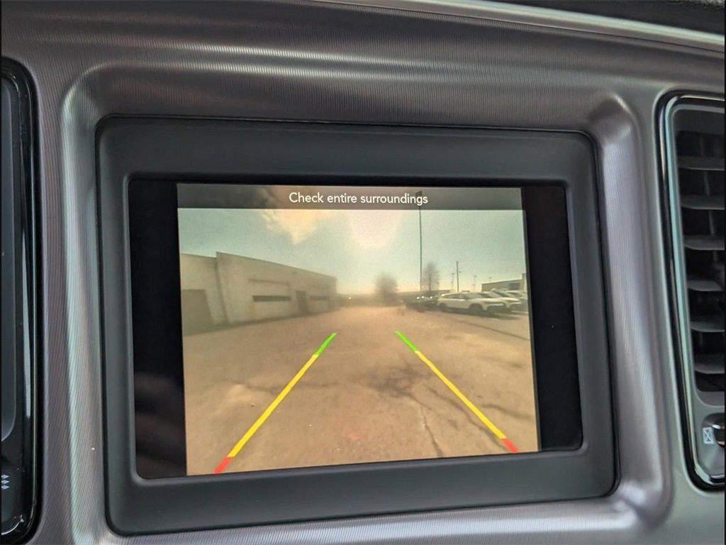 Used 2019 Dodge Challenger SXT image 18