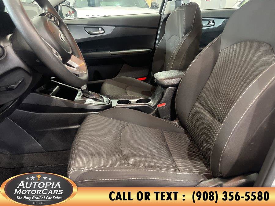 Used 2020 Kia Forte LXS FWD image 10