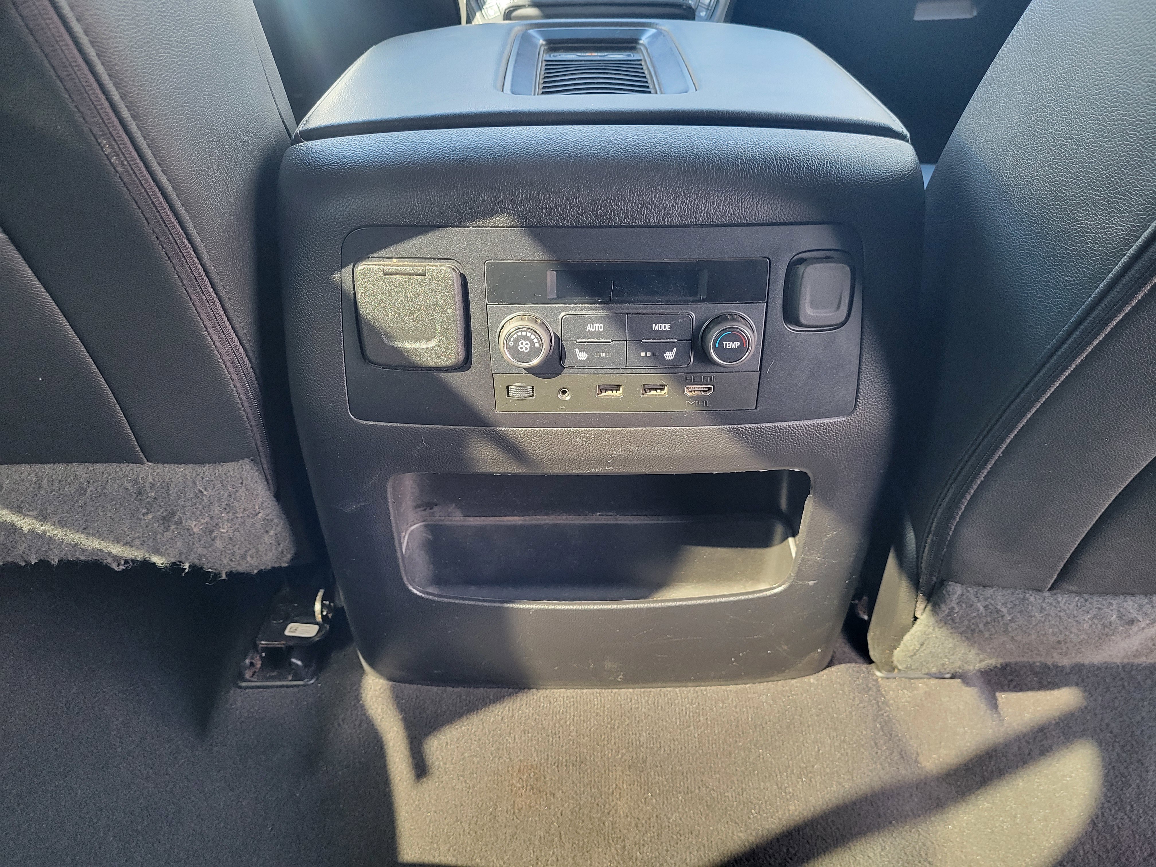 Used 2019 Chevrolet Tahoe Premier image 18