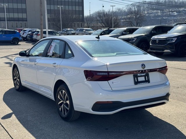 Certified 2025 Volkswagen Jetta S image 3