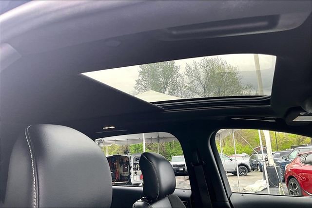 Used 2019 Ford Edge ST w/ Convenience Package image 20