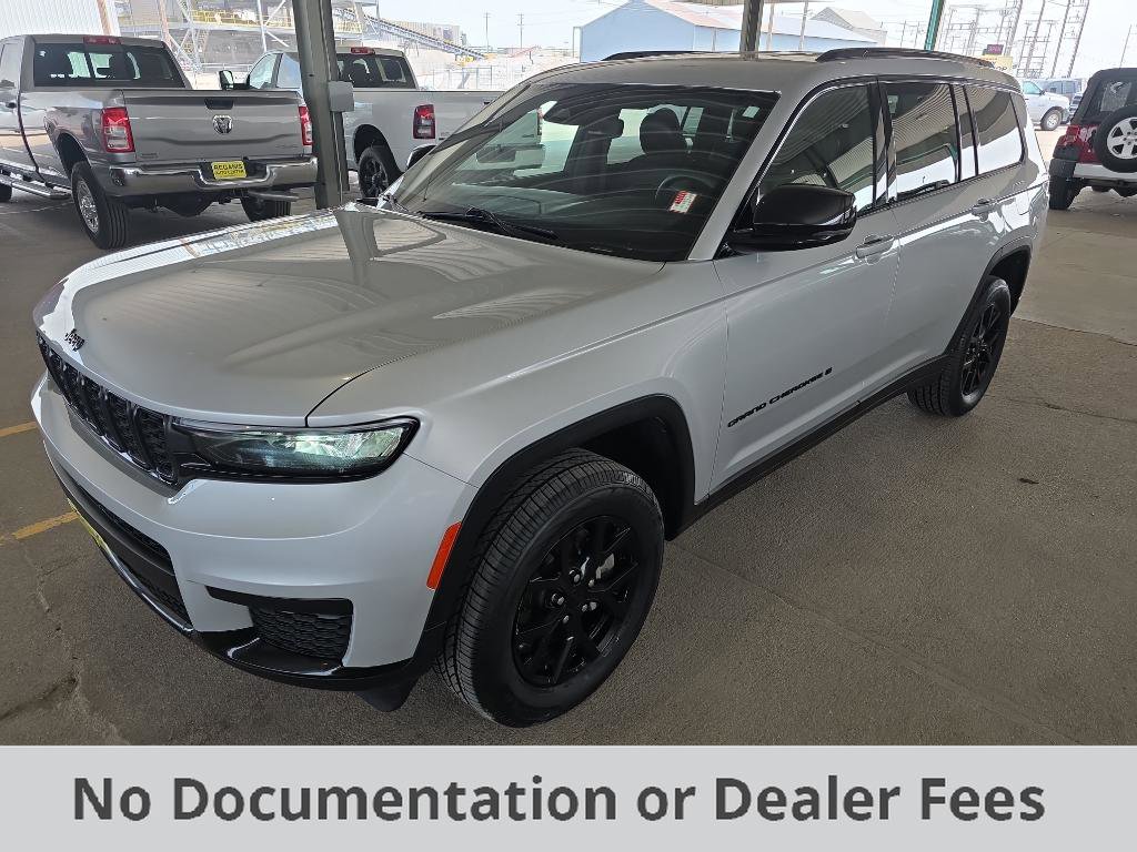 Used 2024 Jeep Grand Cherokee L Altitude image 1