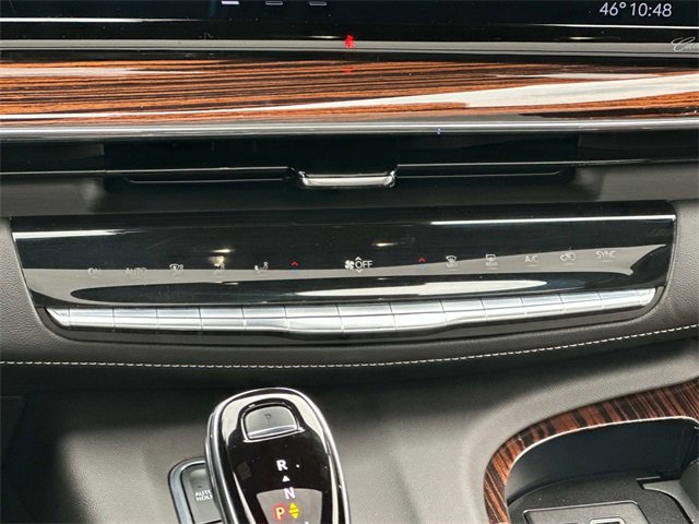 Used 2022 Cadillac Escalade ESV Premium Luxury image 4