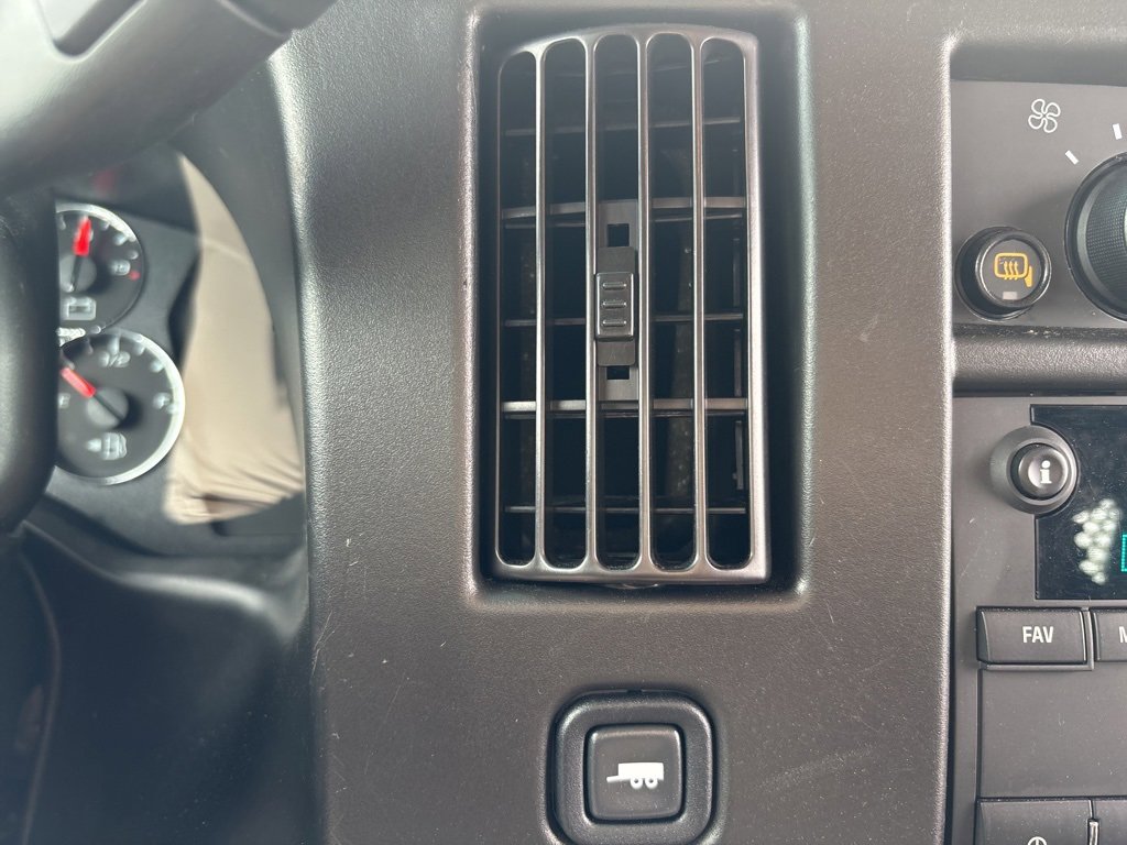 Used 2023 GMC Savana 2500 w/ Driver Convenience Package image 33