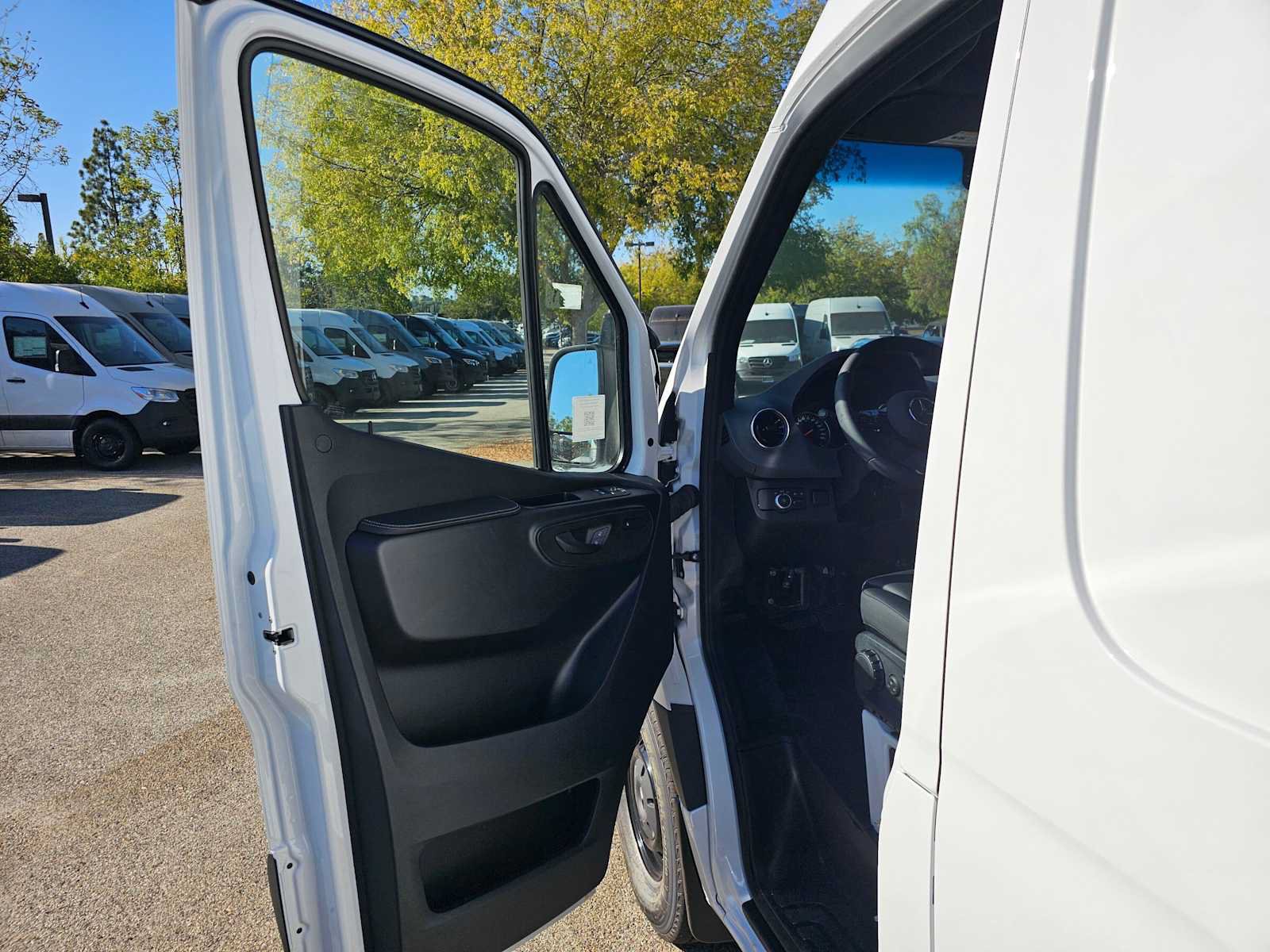 New 2026 Mercedes-Benz Sprinter 2500 image 18