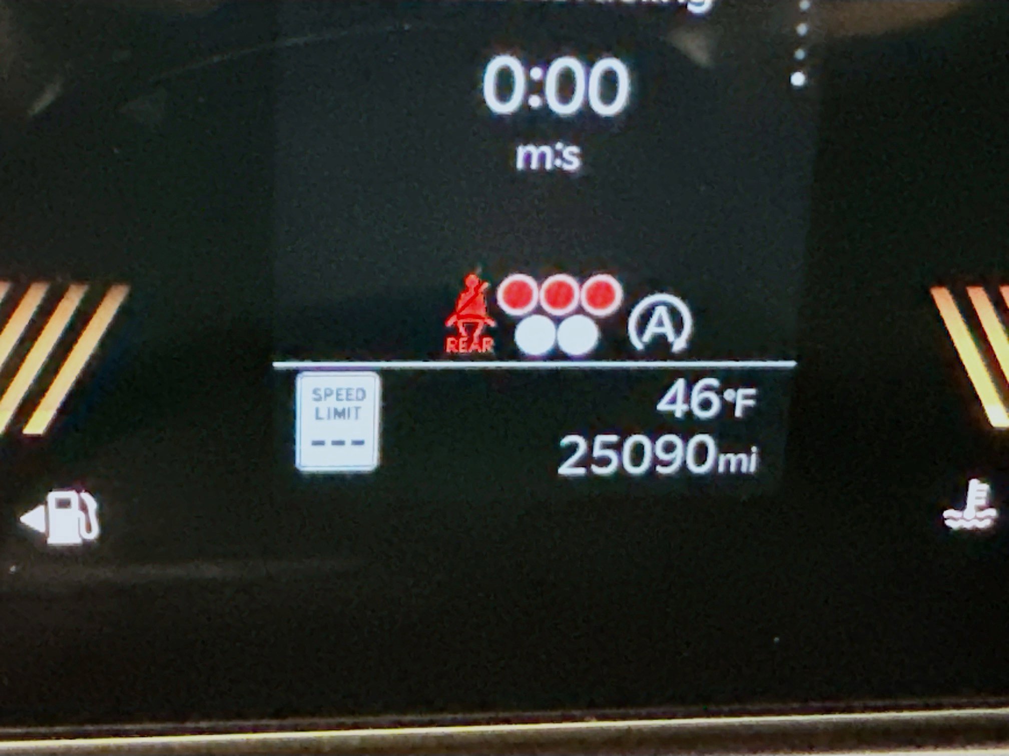 Used 2024 Kia Sorento S image 19