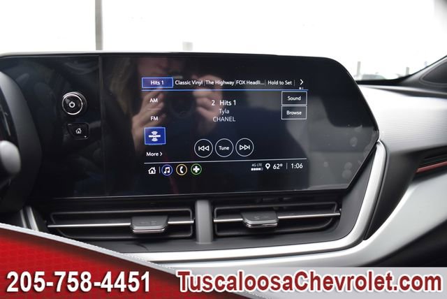 New 2026 Chevrolet Trax RS w/ Driver Confidence Package image 24