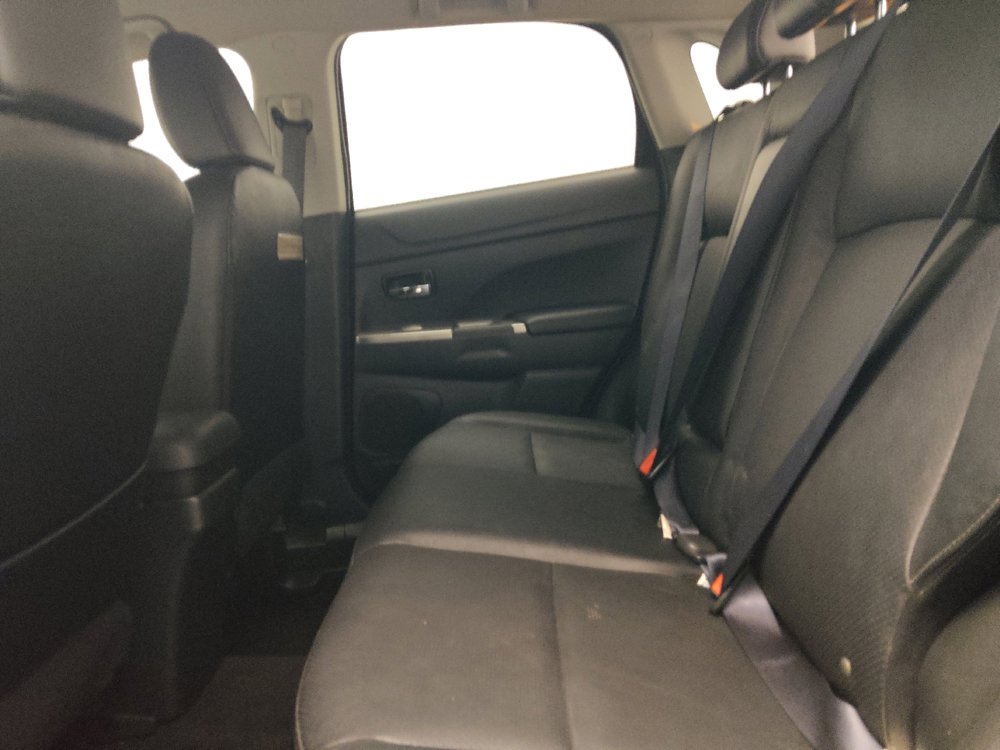 Used 2018 Mitsubishi Outlander Sport SEL FWD image 18