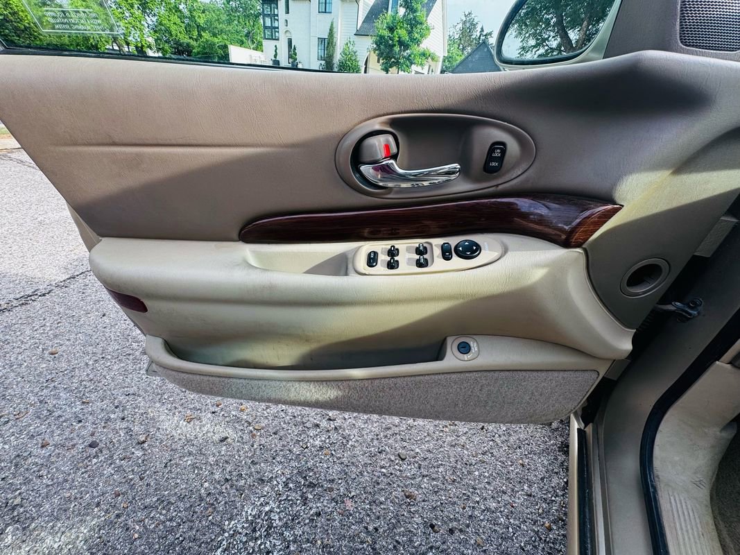 Used 2005 Buick Le Sabre Custom FWD image 12