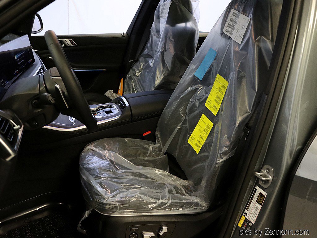 New 2026 BMW X5 xDrive50e w/ Climate Comfort Package AWD/4WD image 11