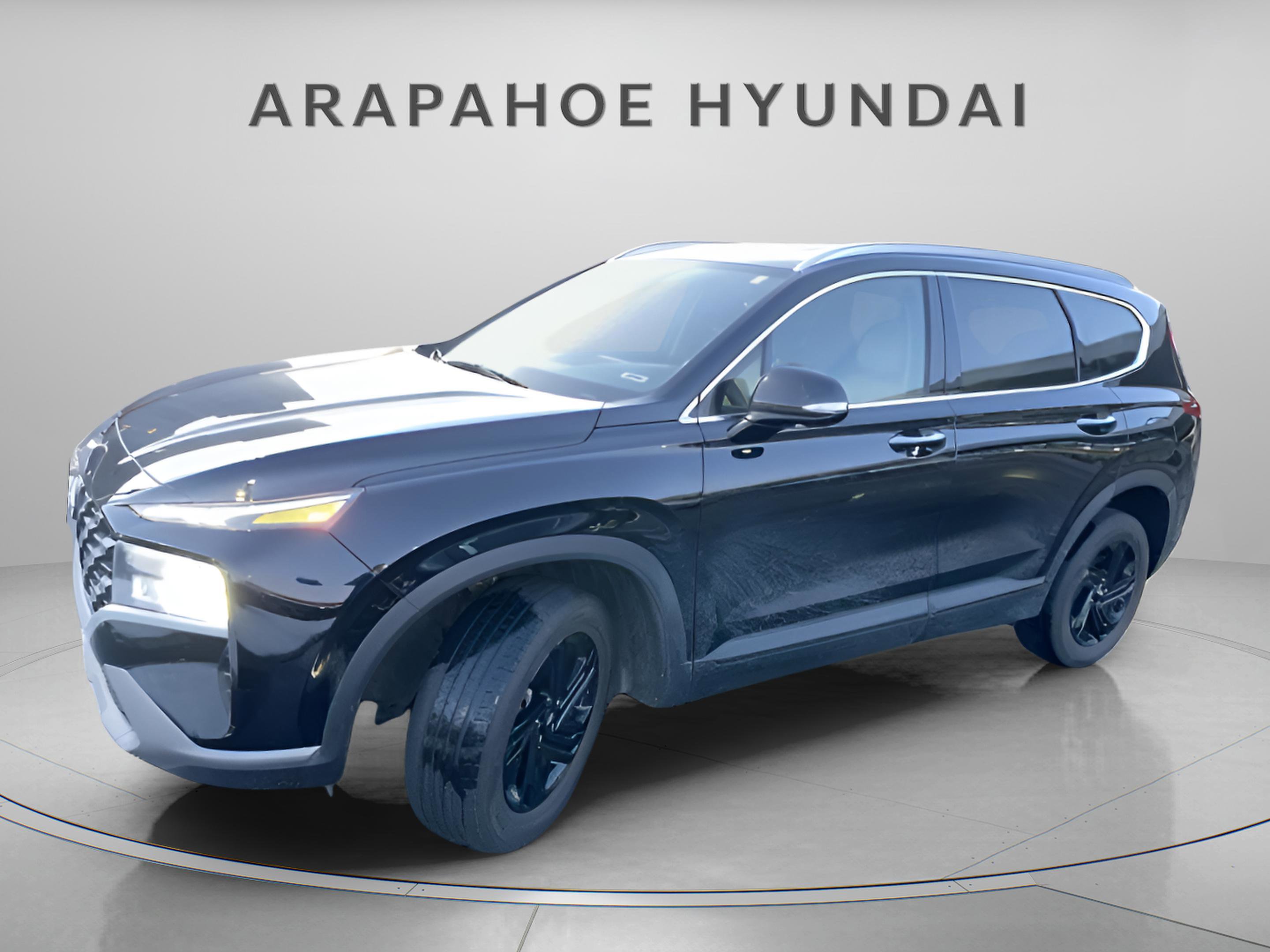 Used 2023 Hyundai Santa Fe SEL image 2