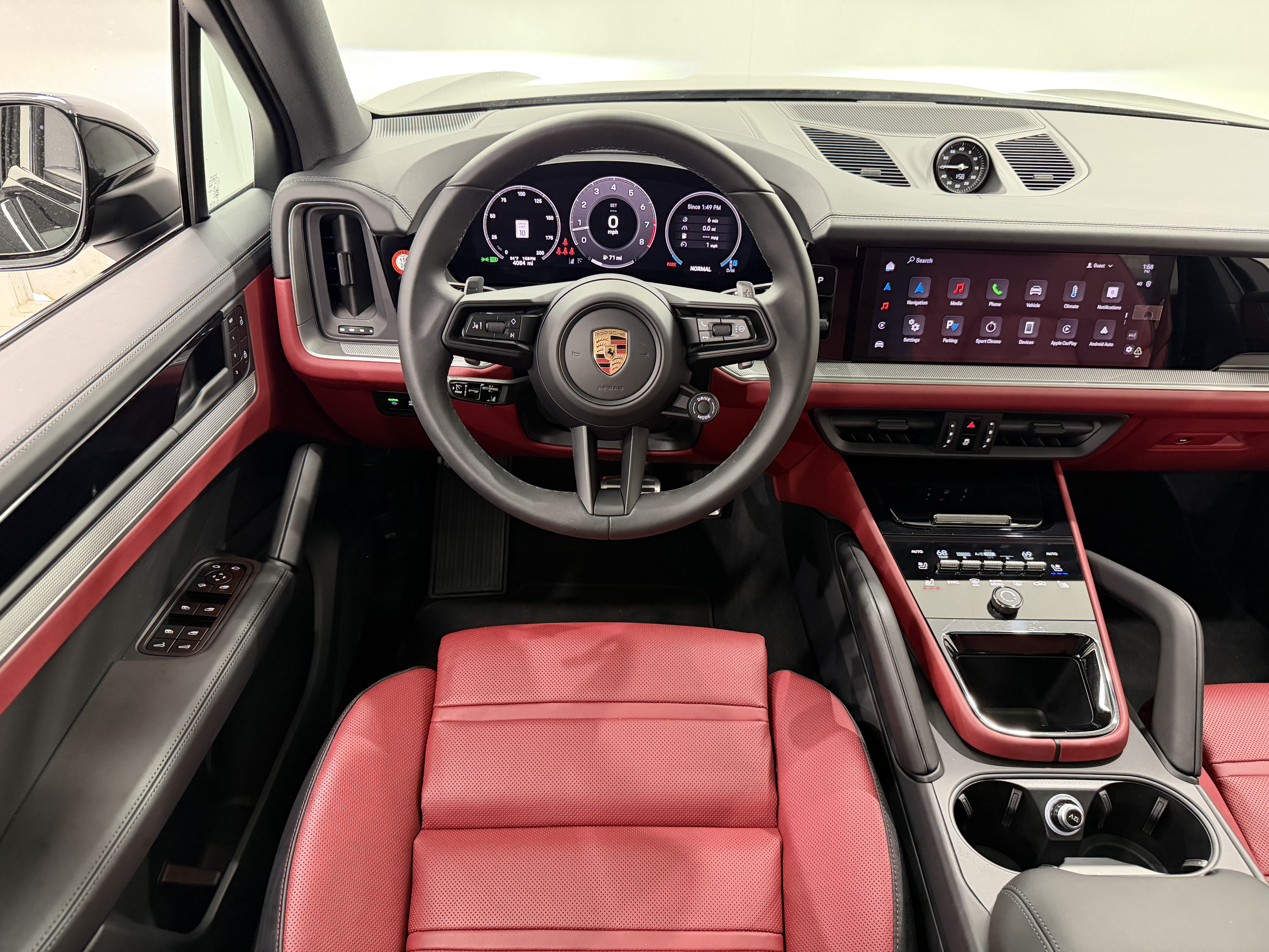 Certified 2025 Porsche Cayenne S AWD/4WD image 25