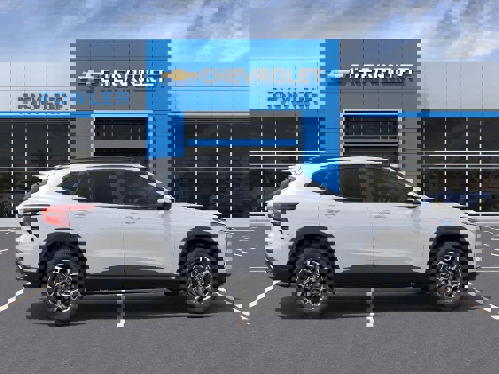 New 2026 Chevrolet Trax LT w/ Driver Confidence Package image 5