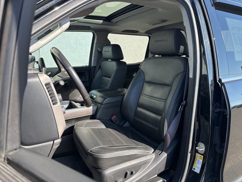 Used 2017 GMC Sierra 2500 Denali AWD/4WD image 10