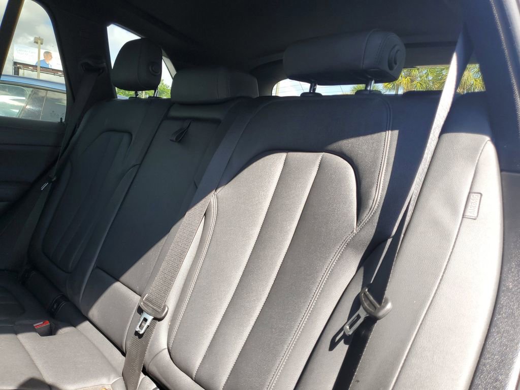 Used 2019 BMW X5 xDrive40i w/ Convenience Package AWD/4WD image 12