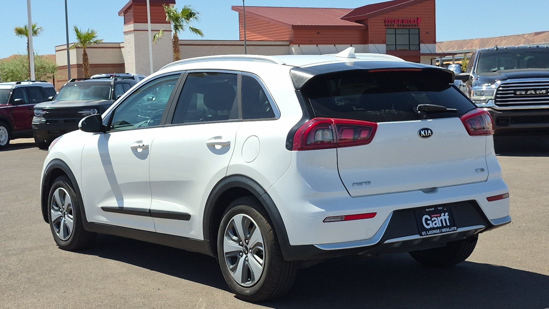 Used 2019 Kia Niro EX FWD image 5