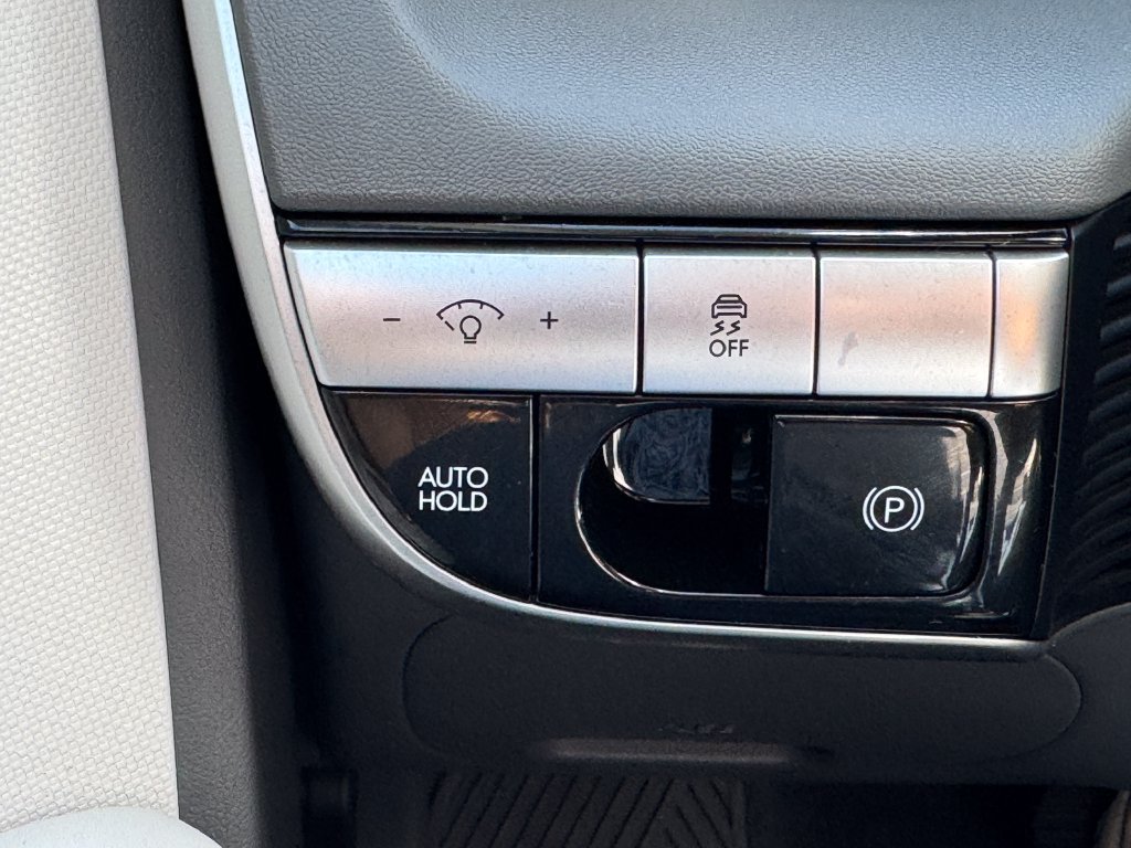 Certified 2024 Hyundai Ioniq 5 SE RWD image 32