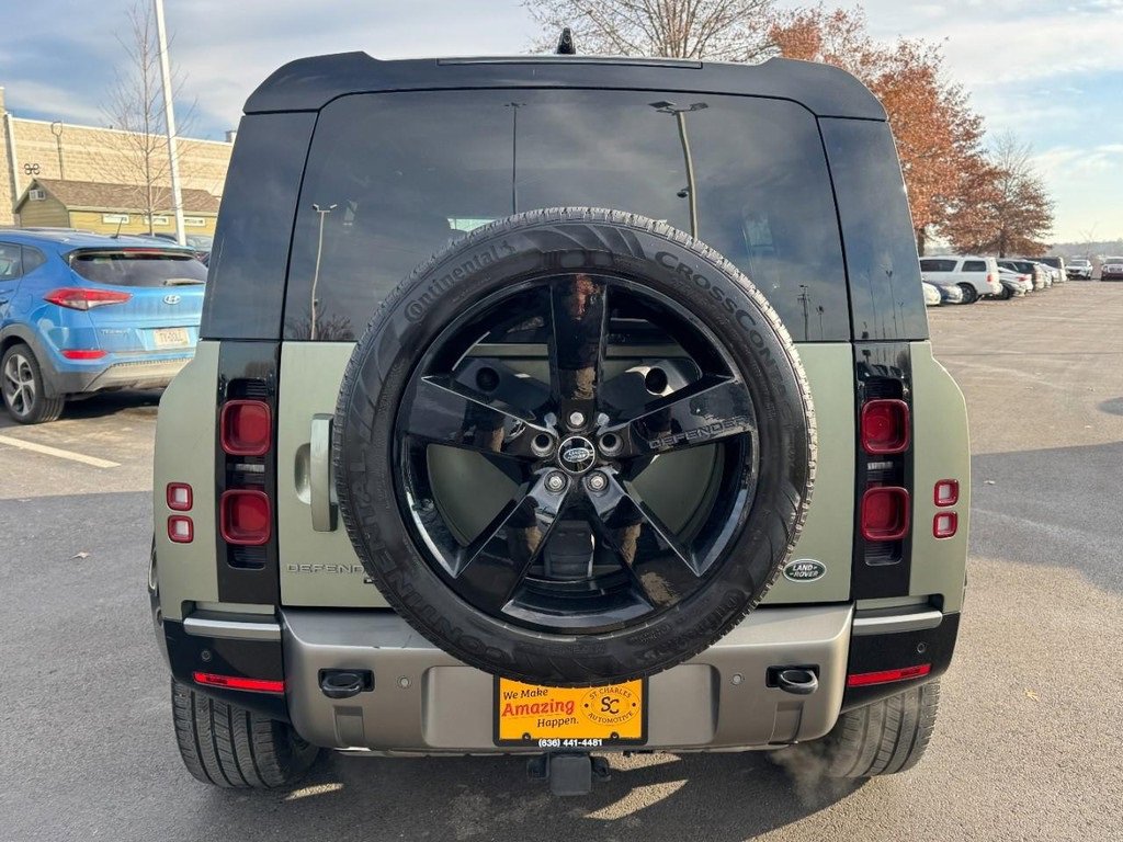 Used 2022 Land Rover Defender 110 X-Dynamic HSE image 4