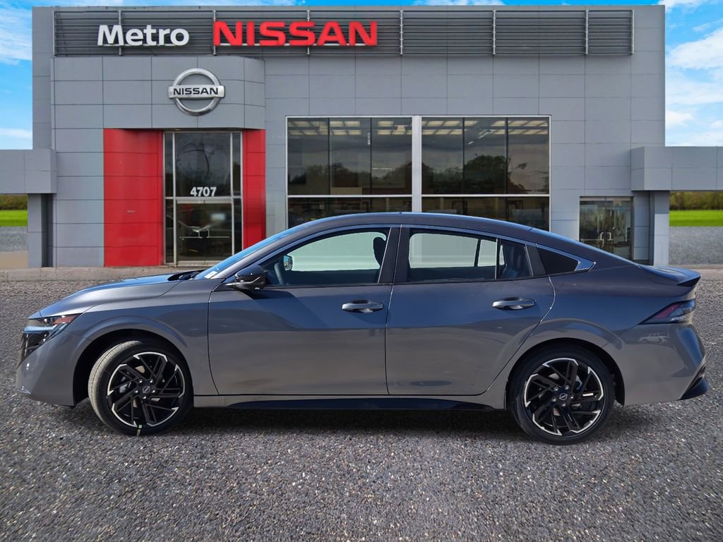 New 2026 Nissan Sentra SR w/ SR Premium Package image 3