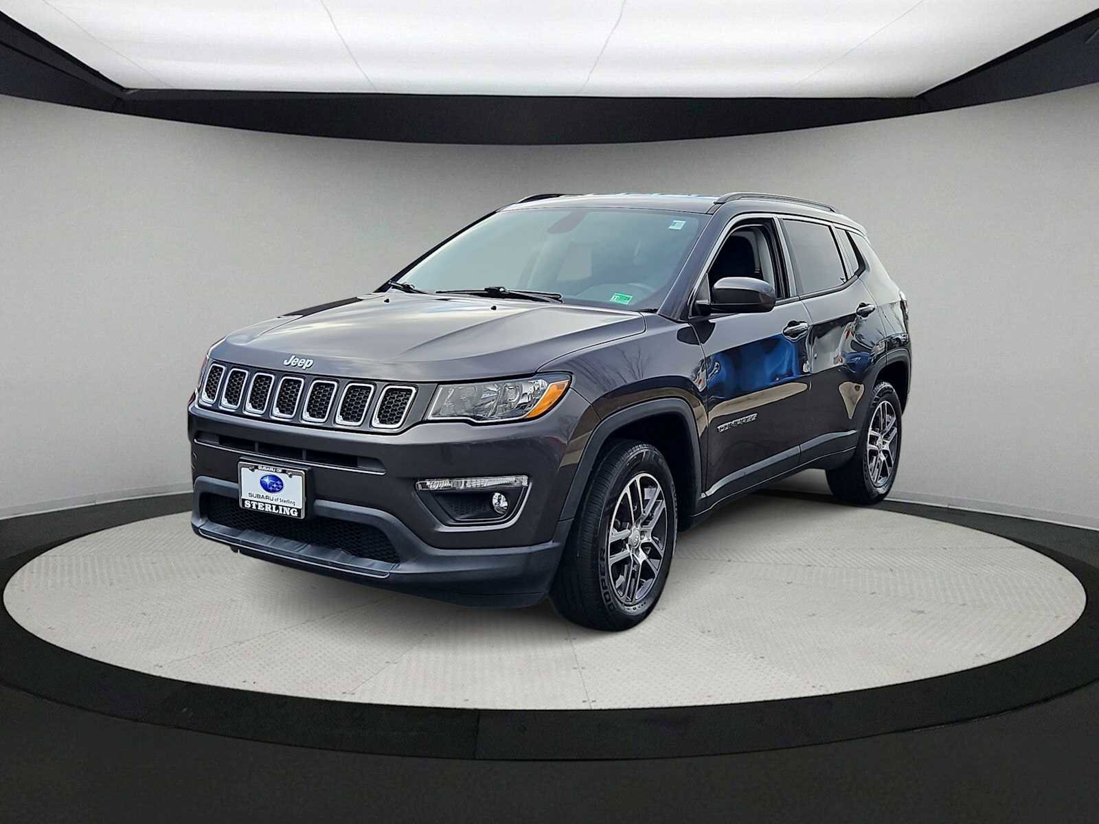 Used 2019 Jeep Compass Latitude w/ Popular Equipment Group image 4