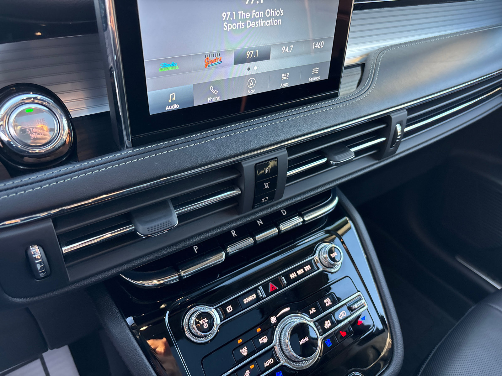 Certified 2022 Lincoln Corsair AWD w/ Premium Package image 21