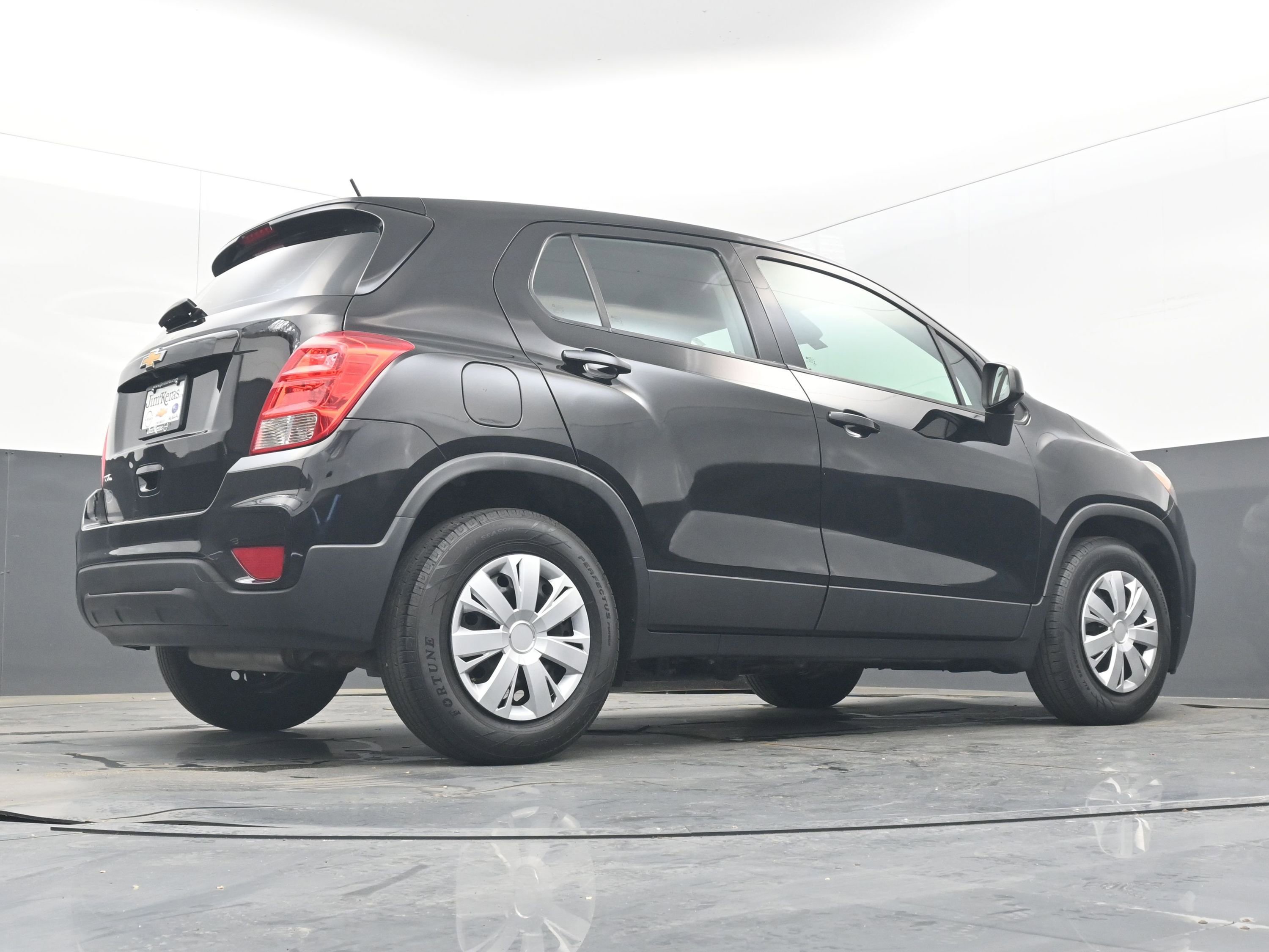 Used 2018 Chevrolet Trax LS image 24