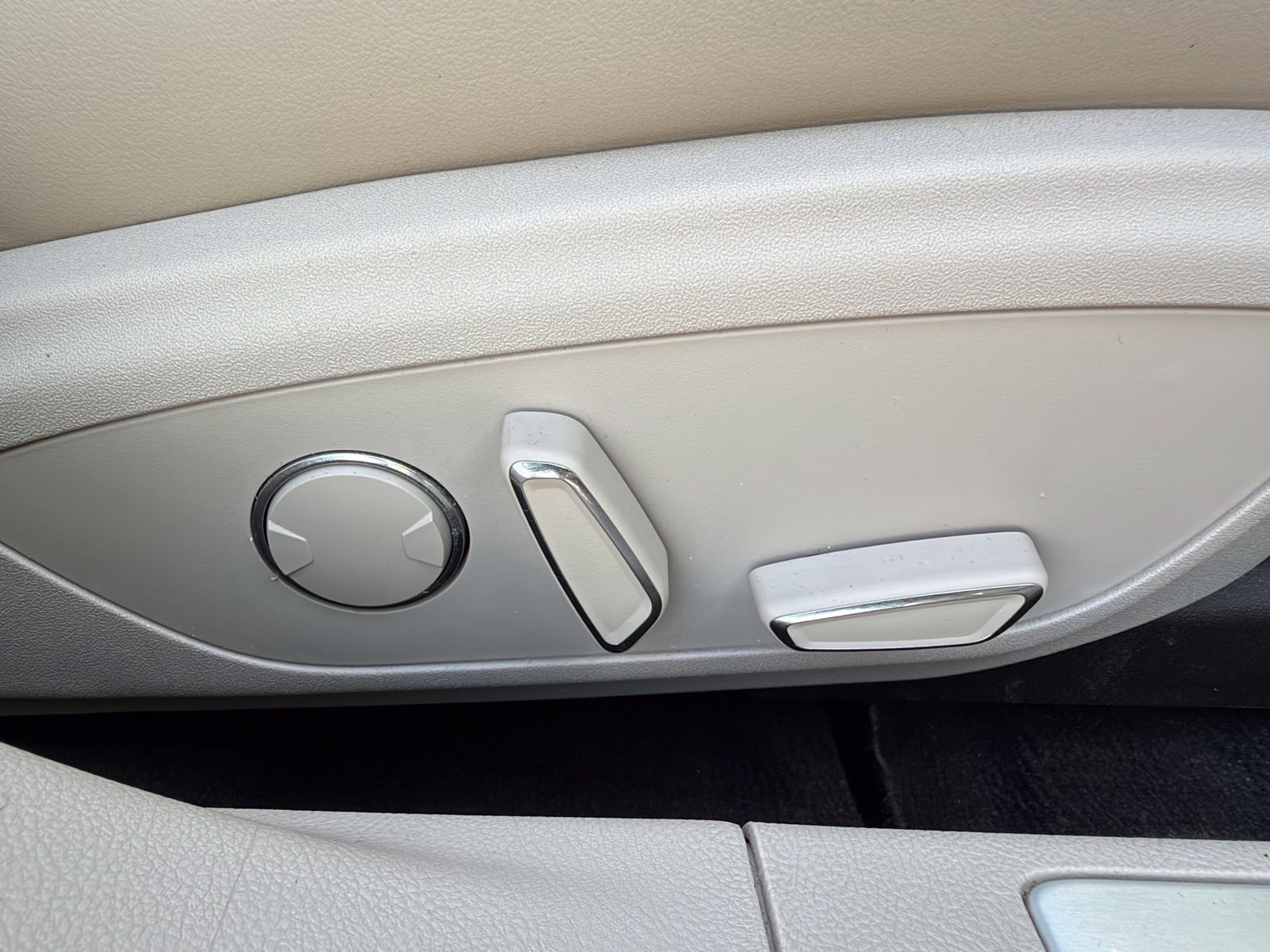 Used 2019 Lincoln MKZ Premiere AWD/4WD image 36