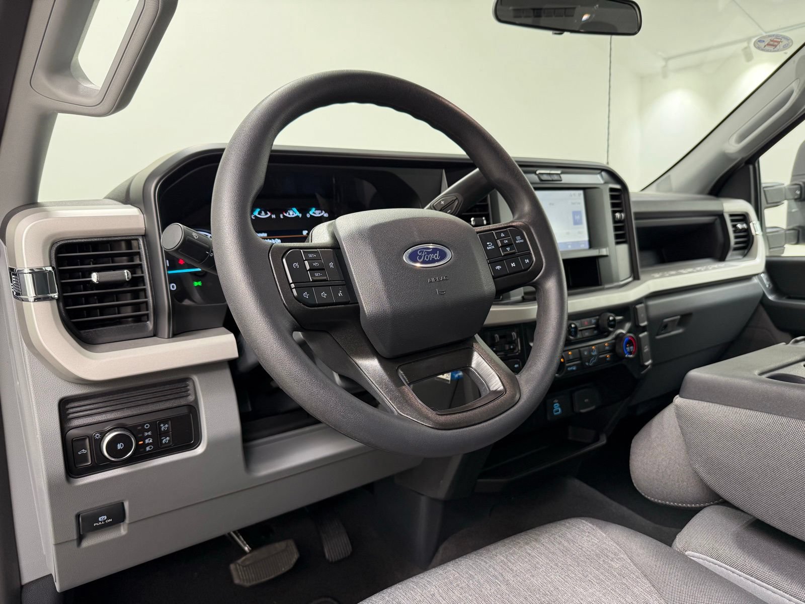 New 2026 Ford F250 XL w/ STX Appearance Package AWD/4WD image 17