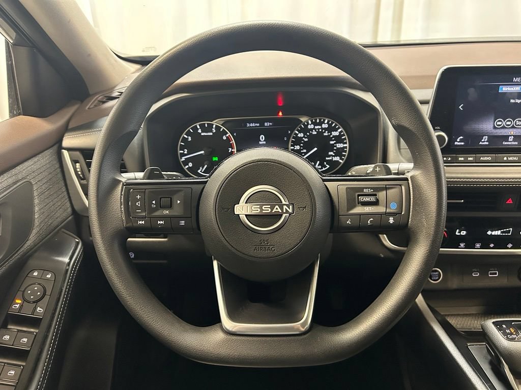 Used 2023 Nissan Rogue SV AWD/4WD image 9