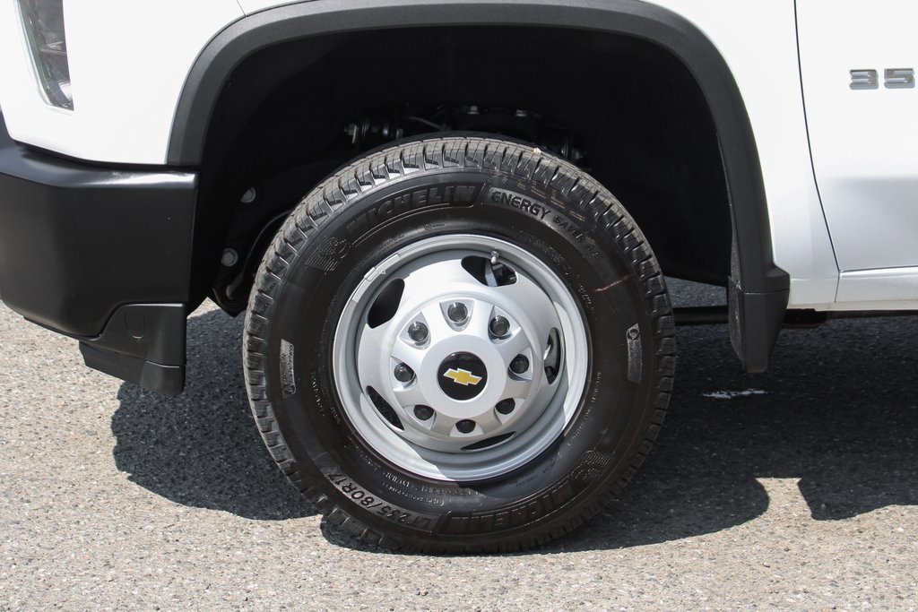 Used 2022 Chevrolet Silverado 3500 W/T image 37